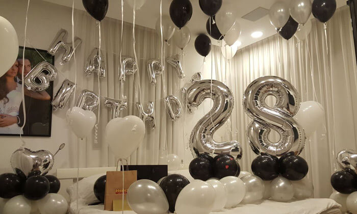 3 חנות קנדי קראש - חבילת יום הולדת עם עשרות בלונים