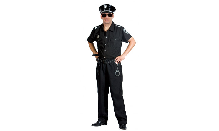 3 לאבא ולבן: תחפושת שוטר