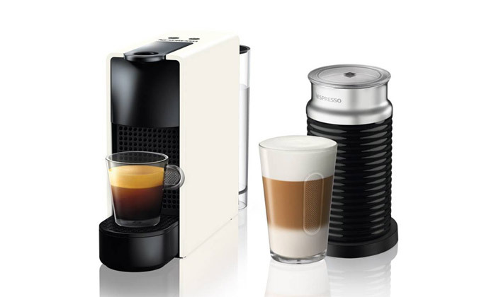 5 Nespresso: מכונת קפה ומקציף חלב נספרסו דגם Essenza Mini C30