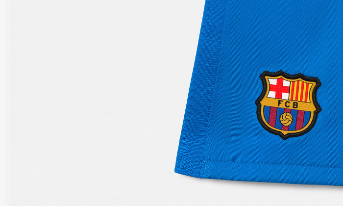 4 חליפת ברצלונה לגיל 3-8 Nike FC Barcelona