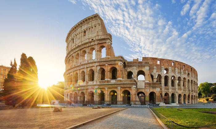 10 סגול עמוק ברומא: הופעת קיץ של דיפ פרפל, 4 לילות במלון לבחירה, טיסות ישירות וארוחות בוקר
