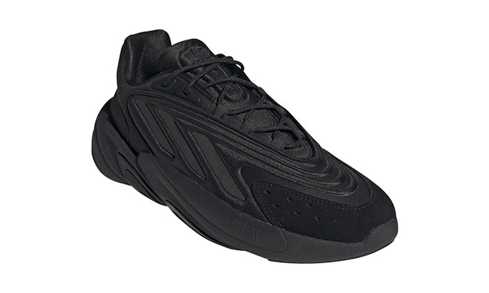 3 נעלי ספורט לגברים אדידס adidas דגם OZELIA בצבע שחור