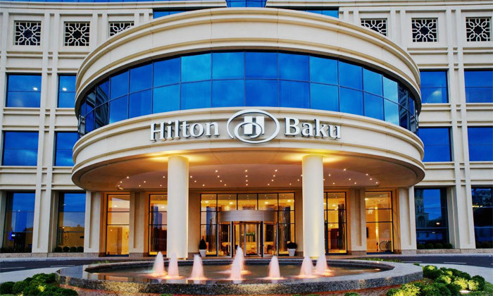 2 חופשת 5 כוכבים בבאקו: 3/4/5 לילות במלון Hilton, עם טיסות ישירות והעברות - גם בחופש הגדול