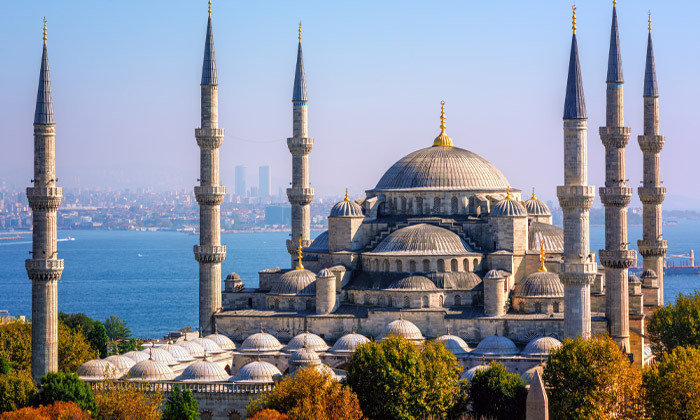 13 4 לילות באיסטנבול: חופשה במלון מרכזי לבחירה, טיסות ישירות, העברות וארוחות בוקר - כולל סופ"ש