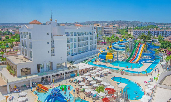 1 קיץ בפרוטארס, קפריסין: 3-4 לילות במלון הכל כלול, עם כניסה לפארק מים וטיסות ישירות