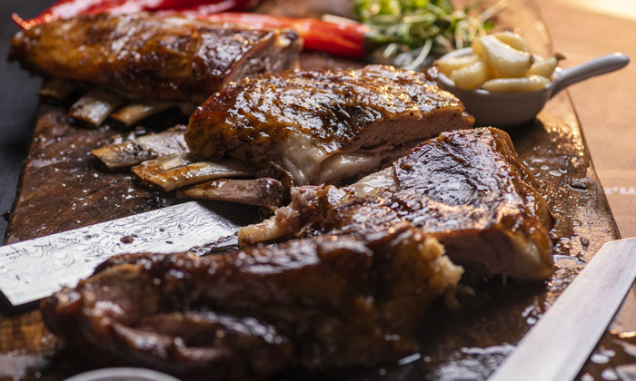 8 ארוחת בשרים אכול כפי יכולתך במסעדת BishiQ המבשלה, משמר איילון - כשר