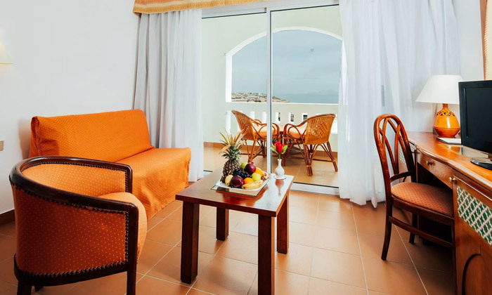 10 היעד המושלם לכל המשפחה: 3-6 לילות בשארם א-שייח במלון קזינו 5* ע"ב הכל כלול עם טיסות והעברות