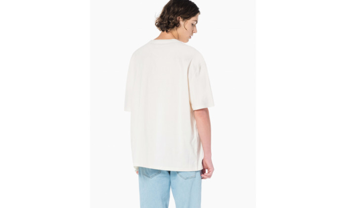 3 חולצת טי שירט לגברים Calvin Klein בצבע בז'
