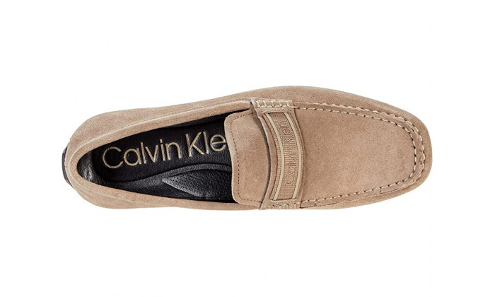 4 נעלי מוקסין לגברים Calvin Klein דגם Oliver בצבע בז'