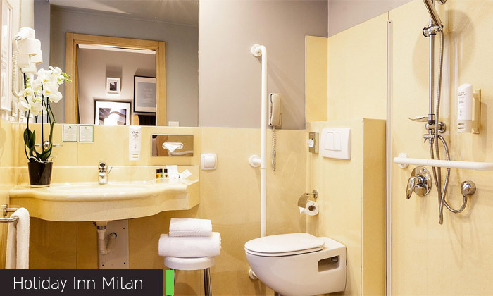 11 הדרבי של מילאנו: כניסה למשחק של מילאן VS אינטר, 4 לילות במלון לבחירה וטיסות