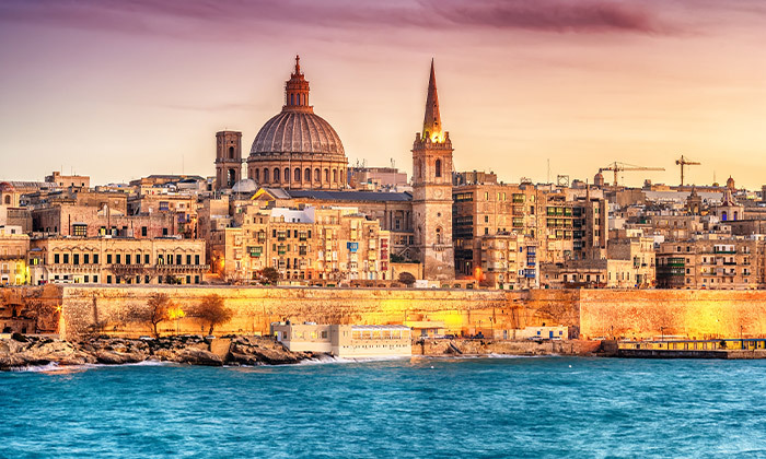 11 קיץ בריביירות האירופיות: 8 ימי קרוז על ספינת MSC World Europa כולל טיסות אל על ומלון בברצלונה