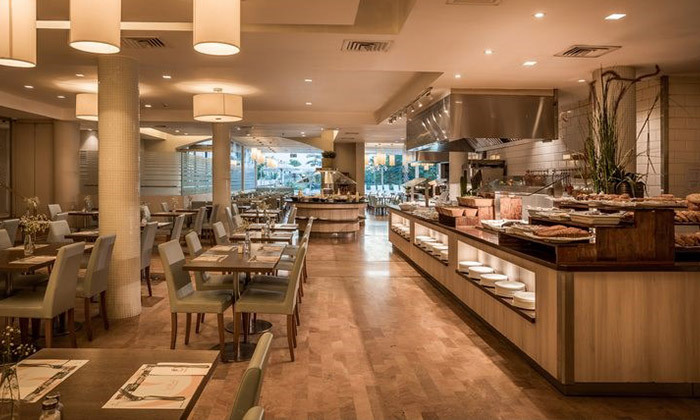 8 קיץ משפחתי באילת: 2 לילות במלון אסטרל נירוונה ע"ב חצי פנסיון