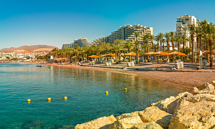 11 קיץ משפחתי באילת: 2 לילות במלון אסטרל נירוונה ע"ב חצי פנסיון