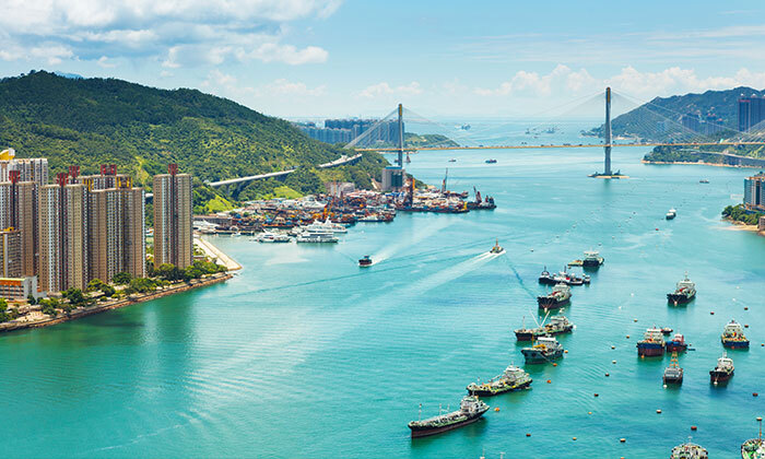5 מפליגים למרחקים: 15 לילות על ספינת פאר של Oceania Cruises עם מלונות בהונג קונג ובסינגפור
