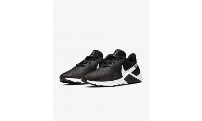 6 נעלי ריצה לגברים נייקי Nike, דגם Legend Essential 2 בצבע שחור-לבן