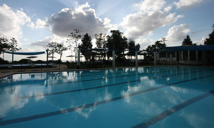 13 אוגוסט במלון נווה שלום: 2 לילות עם ארוחת בוקר כולל ילד ראשון חינם - גם בסופ"ש