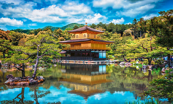 4 בין ערים מודרניות למקדשים עתיקים: 15 ימי טיול מאורגן ביפן, כולל סדנת סושי, טיסות וסיורים