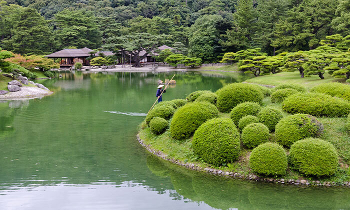 20 בין ערים מודרניות למקדשים עתיקים: 15 ימי טיול מאורגן ביפן, כולל סדנת סושי, טיסות וסיורים