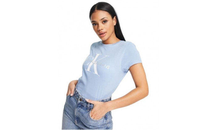 4 חולצת Calvin Klein לנשים דגם Foil Monogram Logo - צבע לבחירה