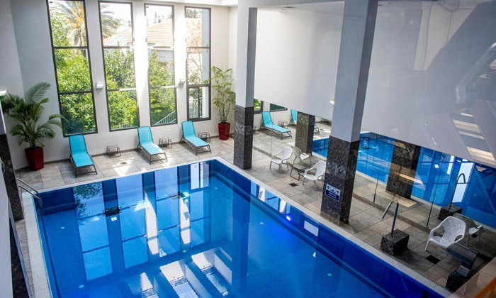 7 סופ"ש באווירת כריסמס בנצרת: 2 לילות במלון בוטיק רמדה אוליבייה, כולל סיור טעימות או ארוחת ערב