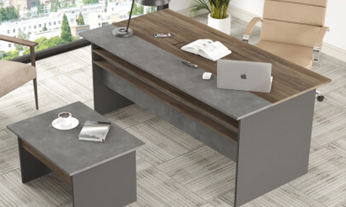 3 ראמוס עיצובים: סט שולחן מנהלים ושולחן קפה למשרד