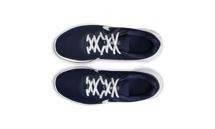 4 נעלי ריצה לגברים נייקי Nike Revolution 6 בצבע כחול