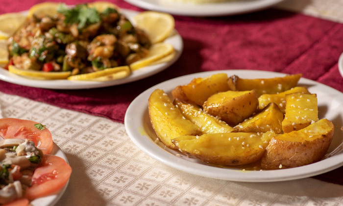 5 דואט בביירות: ארוחת קילו בשרים לזוג עם תוספות ושתייה במסעדת ביירות, ראשון לציון 
