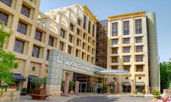 5 חופשה נוצצת בירושלים: לילה במלון עץ הזית כולל ארוחת בוקר וסיור כריסמס בעיר