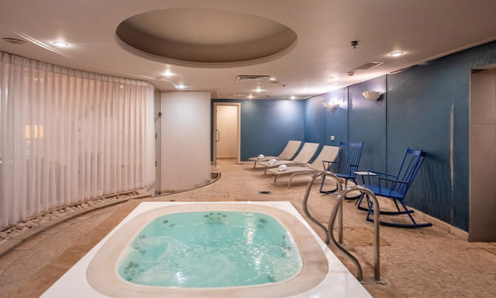 10 חופשה משפחתית 5* באילת: 2 לילות במלון מלכת שבא מרשת אסטרל - כולל ארוחת ערב אחת מתנה